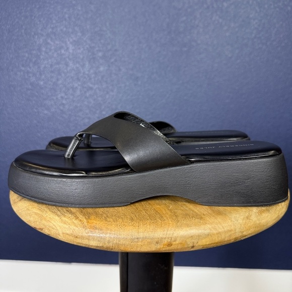 Sincerely Jules NWOT "Happiness" Black Platform Flip-flop Sandals, Size 9.5 - Picture 2 of 8